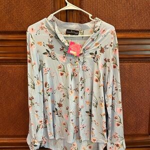 Liza Byrd Women’s blouse, light blue floral pattern, Size S